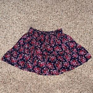 GAP Girl’s Floral Navy Skort- M